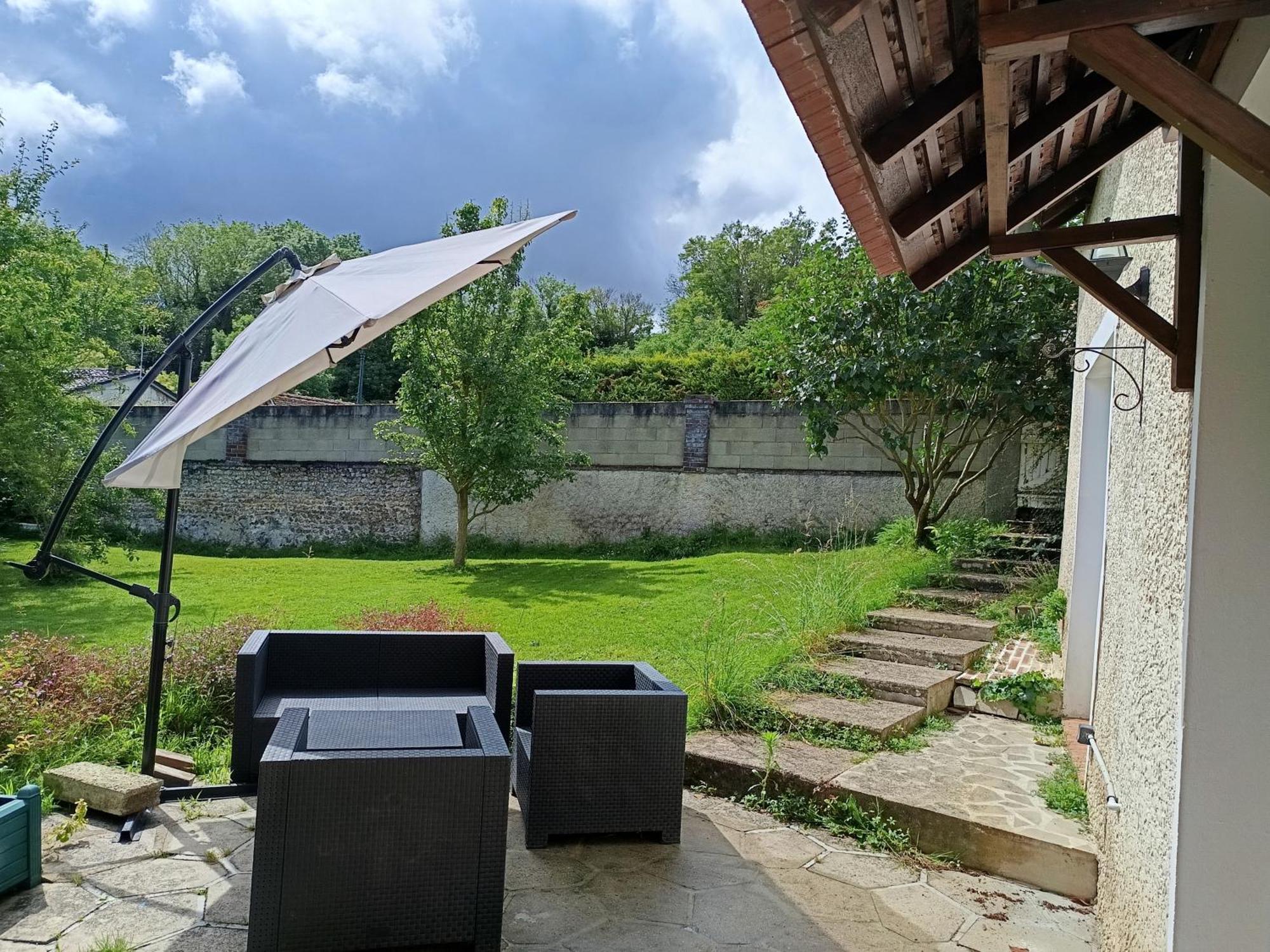 La Petite Maison Sainte-Gemme-Moronval ภายนอก รูปภาพ